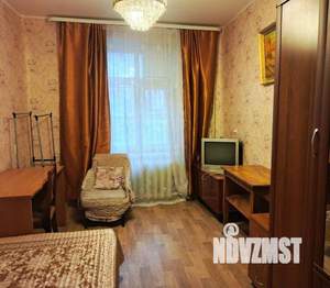 2-к квартира, вторичка, 43м2, 1/4 этаж