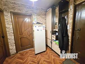 3-к квартира, вторичка, 61м2, 1/5 этаж