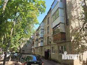 2-к квартира, вторичка, 41м2, 1/4 этаж