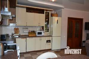 3-к квартира, вторичка, 120м2, 1/6 этаж