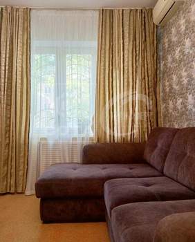 2-к квартира, вторичка, 42м2, 1/3 этаж
