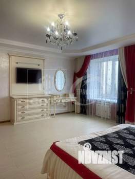 2-к квартира, вторичка, 101м2, 2/5 этаж