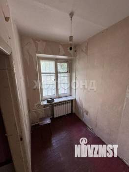3-к квартира, вторичка, 42м2, 1/4 этаж