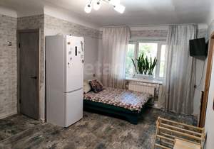2-к квартира, вторичка, 42м2, 1/4 этаж
