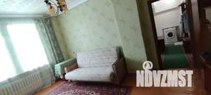2-к квартира, вторичка, 44м2, 1/4 этаж