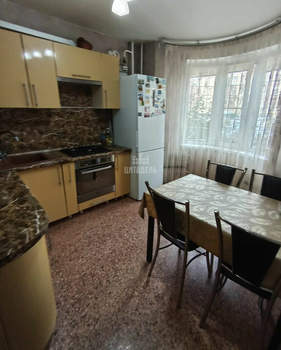 2-к квартира, вторичка, 56м2, 1/10 этаж