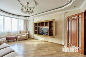 3-к квартира, вторичка, 81м2, 10/18 этаж