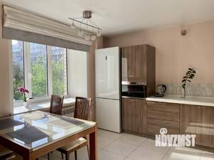 3-к квартира, вторичка, 90м2, 3/16 этаж