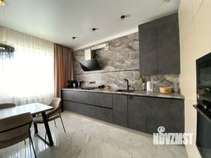 4-к квартира, вторичка, 215м2, 1/3 этаж