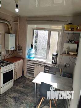 2-к квартира, вторичка, 42м2, 1/4 этаж