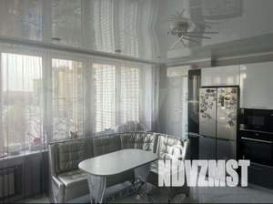 3-к квартира, вторичка, 95м2, 10/16 этаж