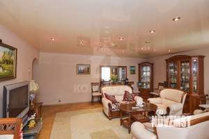 3-к квартира, вторичка, 130м2, 4/13 этаж