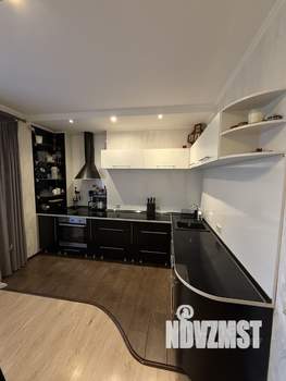 3-к квартира, вторичка, 99м2, 10/17 этаж