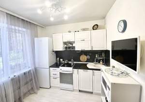 2-к квартира, вторичка, 54м2, 1/10 этаж