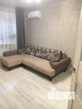 2-к квартира, вторичка, 42м2, 1/4 этаж