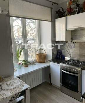 2-к квартира, вторичка, 43м2, 3/3 этаж