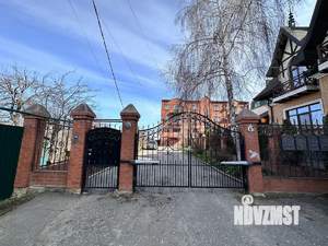 6-к квартира, вторичка, 240м2, 3/4 этаж