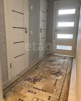 2-к квартира, вторичка, 52м2, 1/5 этаж