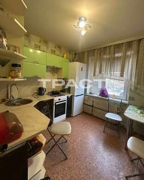 2-к квартира, вторичка, 55м2, 1/10 этаж