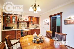 4-к квартира, вторичка, 142м2, 5/11 этаж