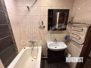 3-к квартира, вторичка, 77м2, 9/17 этаж