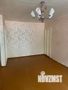 2-к квартира, вторичка, 42м2, 1/5 этаж