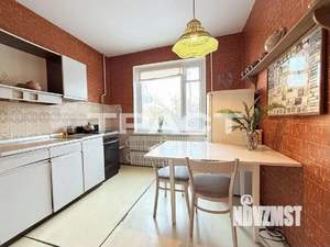 3-к квартира, вторичка, 63м2, 1/9 этаж