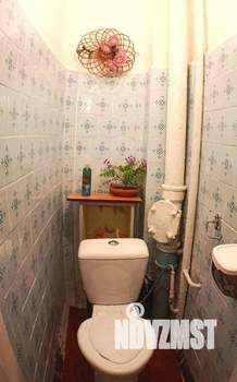 2-к квартира, вторичка, 43м2, 1/4 этаж