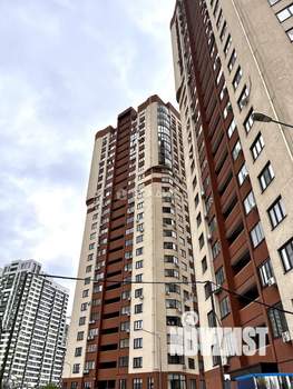 2-к квартира, вторичка, 64м2, 10/25 этаж