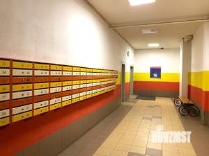 2-к квартира, вторичка, 63м2, 9/17 этаж