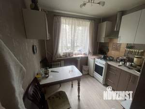4-к квартира, вторичка, 63м2, 3/5 этаж