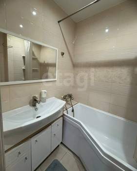 1-к квартира, вторичка, 42м2, 13/18 этаж