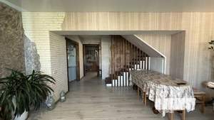 4-к квартира, вторичка, 106м2, 5/5 этаж