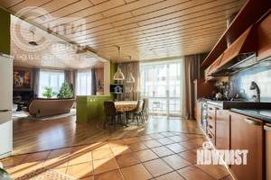 4-к квартира, вторичка, 158м2, 5/5 этаж
