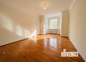 4-к квартира, вторичка, 101м2, 3/5 этаж