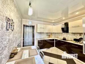 2-к квартира, вторичка, 65м2, 2/17 этаж