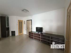 2-к квартира, вторичка, 63м2, 9/16 этаж