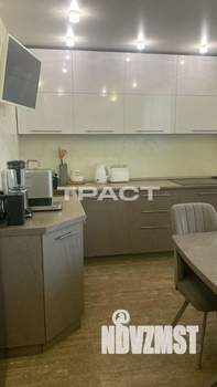 3-к квартира, вторичка, 80м2, 7/17 этаж