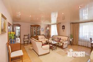 3-к квартира, вторичка, 130м2, 4/13 этаж