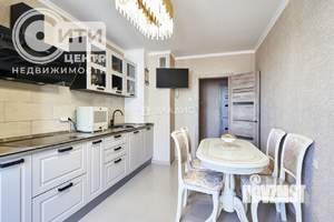 2-к квартира, вторичка, 68м2, 13/18 этаж