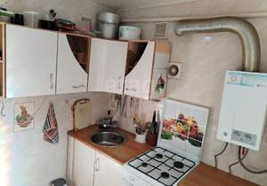 2-к квартира, вторичка, 42м2, 1/4 этаж