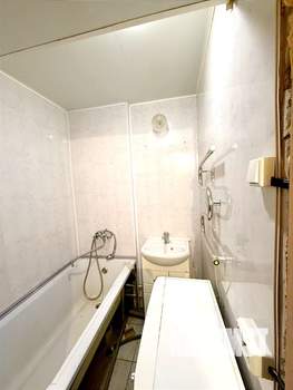 3-к квартира, вторичка, 53м2, 9/9 этаж