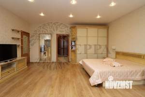 3-к квартира, вторичка, 140м2, 5/12 этаж