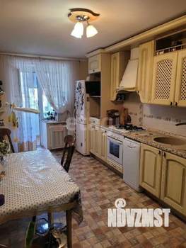 4-к квартира, вторичка, 133м2, 2/10 этаж