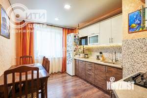 4-к квартира, вторичка, 98м2, 4/9 этаж