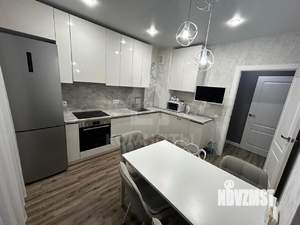 2-к квартира, вторичка, 63м2, 1/16 этаж