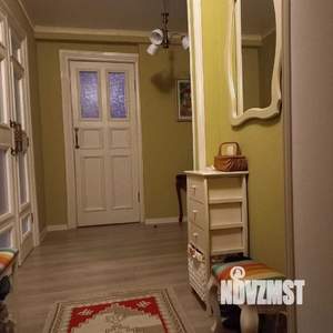 2-к квартира, вторичка, 63м2, 3/5 этаж
