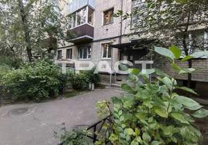 2-к квартира, вторичка, 43м2, 1/5 этаж
