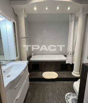 3-к квартира, вторичка, 113м2, 3/8 этаж