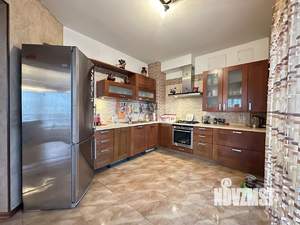 4-к квартира, вторичка, 118м2, 3/9 этаж